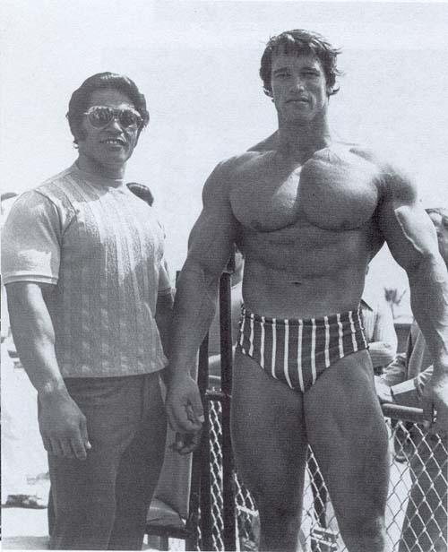 Όνομα: Corney & Schwarzenegger.jpg Εμφανίσεις: 1765 Μέγεθος: 49,1 KB