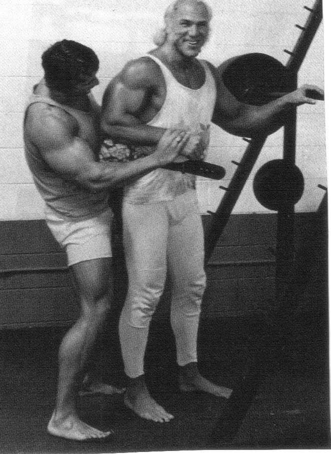 Όνομα: Schwarzenegger - Wrestler Billy Graham.jpg Εμφανίσεις: 2351 Μέγεθος: 216,3 KB