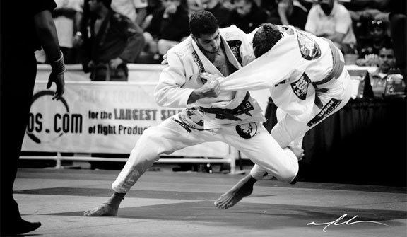 Όνομα: bjj-COMPETITION-burton-on-trent1.jpg Εμφανίσεις: 1239 Μέγεθος: 41,7 KB