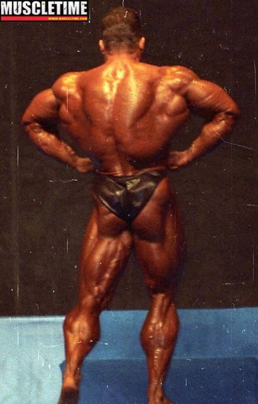 Όνομα: Dorian Yates at 1993 Mr. Olympia 8.jpg Εμφανίσεις: 3145 Μέγεθος: 57,5 KB