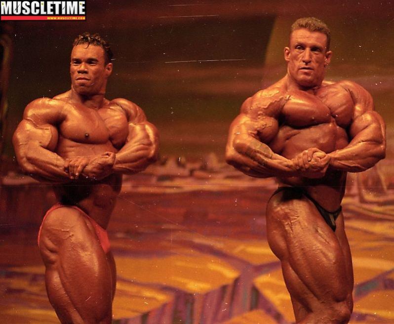 Όνομα: Kevin Levrone and Dorian Yates at 1995 Mr. Olympia  2.jpg Εμφανίσεις: 2888 Μέγεθος: 65,2 KB